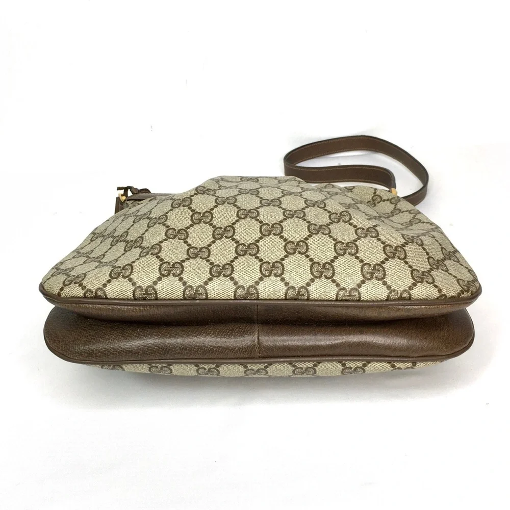 Authentic Gucci - Picture 5 of 16